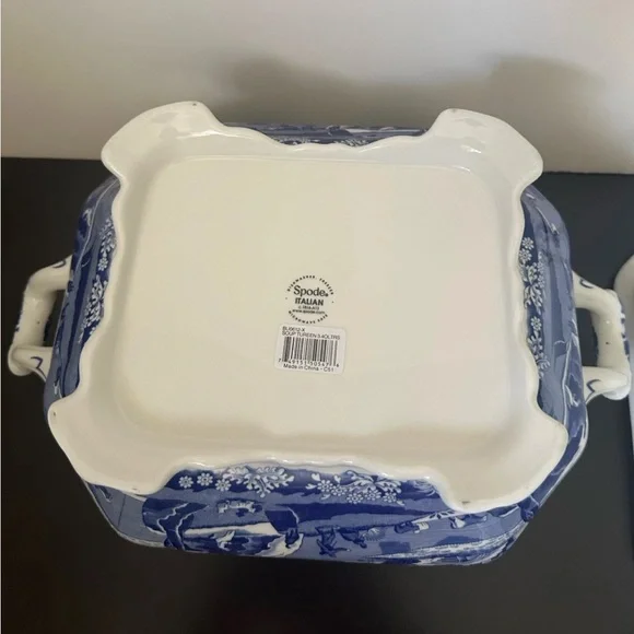 Spode Blue Italian  3.4L(6pt) Soup Tureen New In Box - Picture 3 of 5